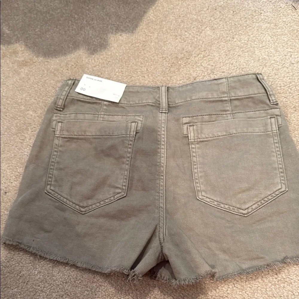 American Eagle Outfitters green super high rise  Cargo Shorts Relaxed Fit